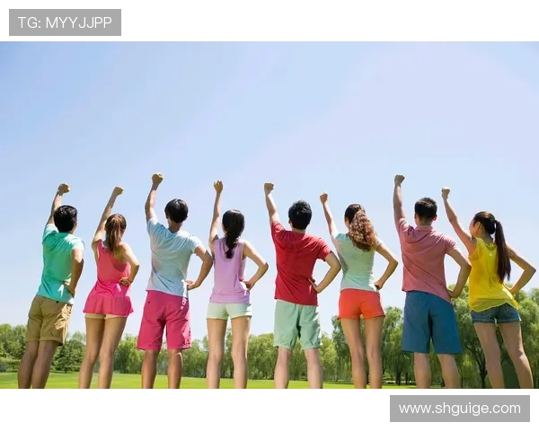 H2O夏日阳光：拥抱清澈，绽放活力，点亮你的夏日奇遇